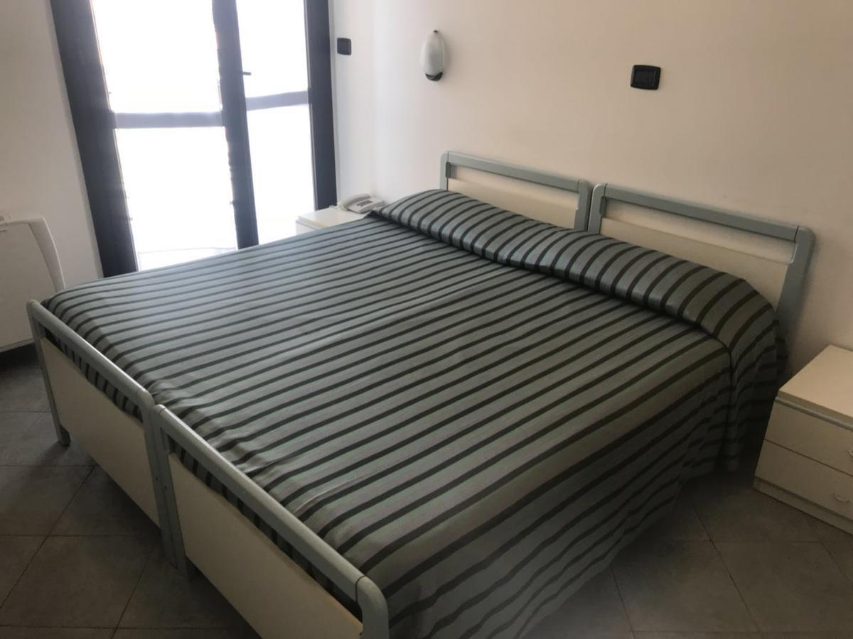 Hotel Cristallo Novara Buitenkant foto