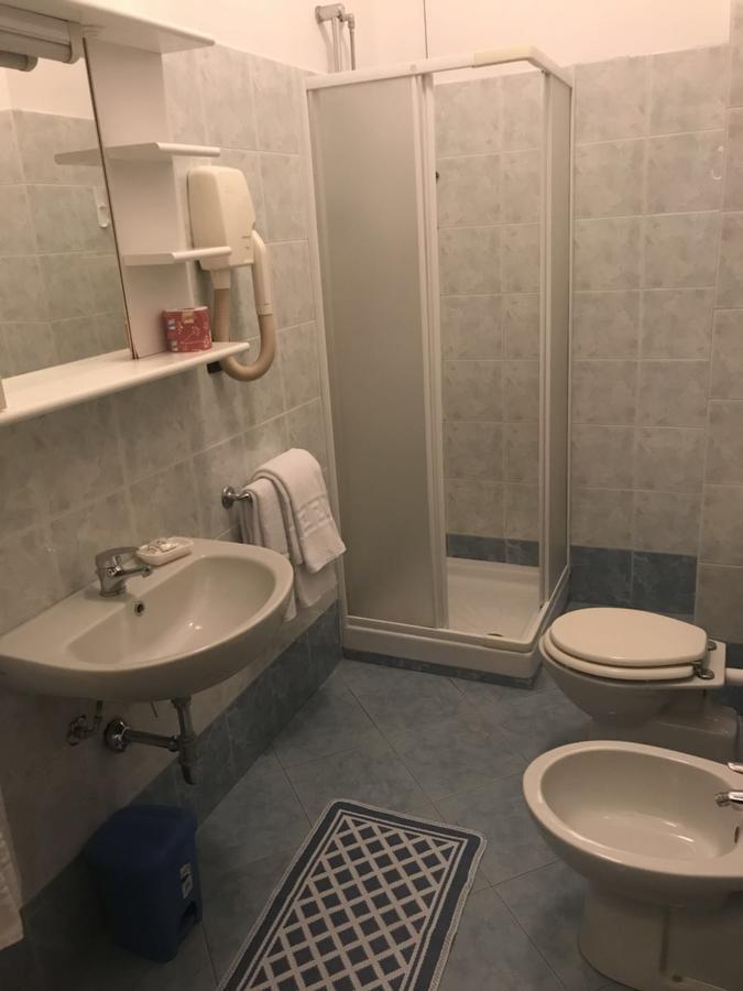 Hotel Cristallo Novara Buitenkant foto